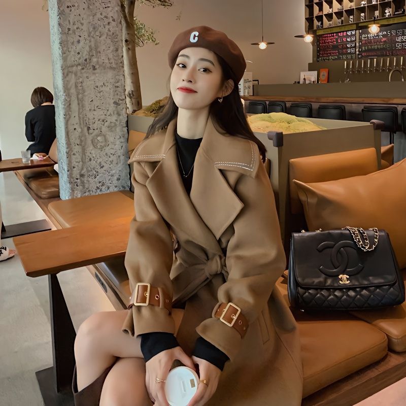 Mid-length Women&#39;s Elegant Woolen Overcoat